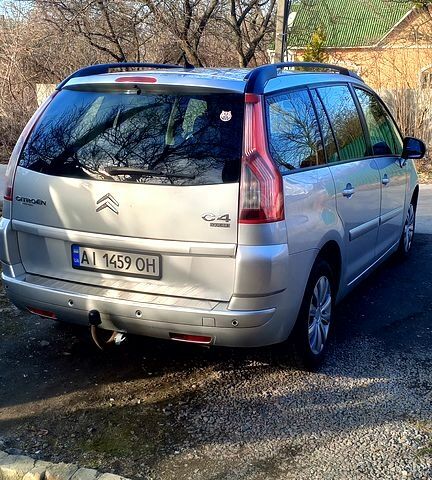 Серый Ситроен Ц4 Гранд Пикассо, объемом двигателя 2 л и пробегом 271 тыс. км за 5999 $, фото 2 на Automoto.ua