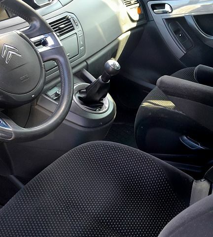 Сірий Сітроен Ц4 Гранд Пікассо, об'ємом двигуна 1.6 л та пробігом 185 тис. км за 5300 $, фото 5 на Automoto.ua