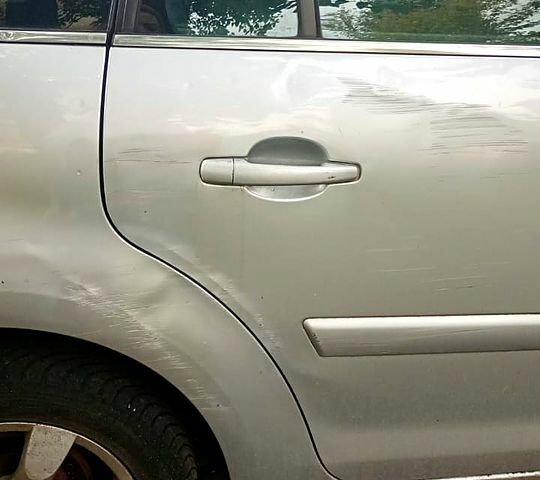 Серый Ситроен Ц4 Гранд Пикассо, объемом двигателя 1.6 л и пробегом 255 тыс. км за 3500 $, фото 9 на Automoto.ua