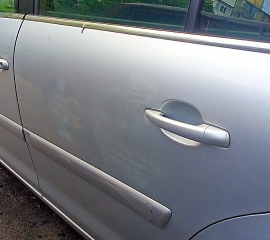 Серый Ситроен Ц4 Гранд Пикассо, объемом двигателя 1.6 л и пробегом 255 тыс. км за 3500 $, фото 12 на Automoto.ua