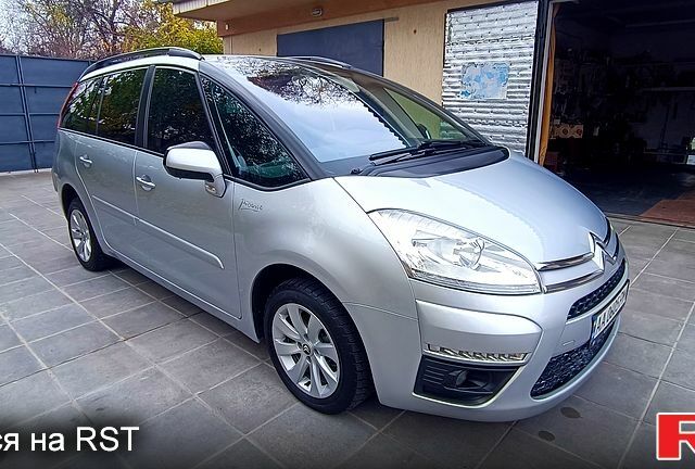 Серый Ситроен Ц4 Гранд Пикассо, объемом двигателя 1.6 л и пробегом 0 тыс. км за 6850 $, фото 9 на Automoto.ua