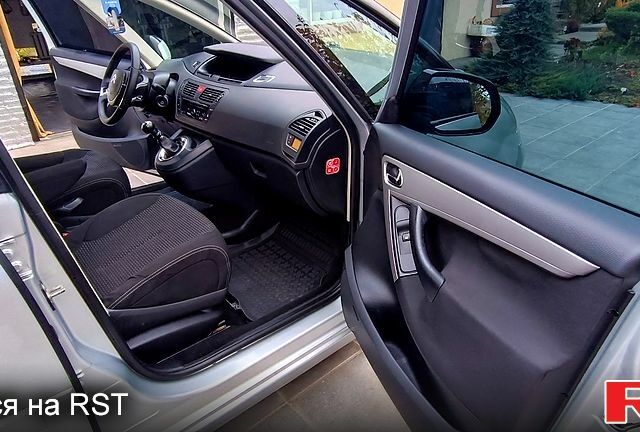 Серый Ситроен Ц4 Гранд Пикассо, объемом двигателя 1.6 л и пробегом 0 тыс. км за 6850 $, фото 5 на Automoto.ua