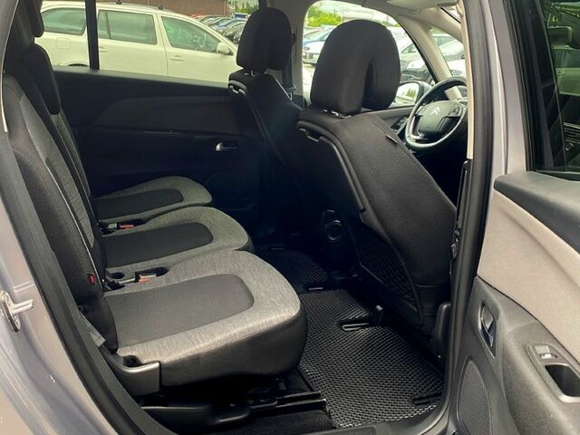 Серый Ситроен Ц4 Гранд Пикассо, объемом двигателя 1.6 л и пробегом 246 тыс. км за 12000 $, фото 7 на Automoto.ua