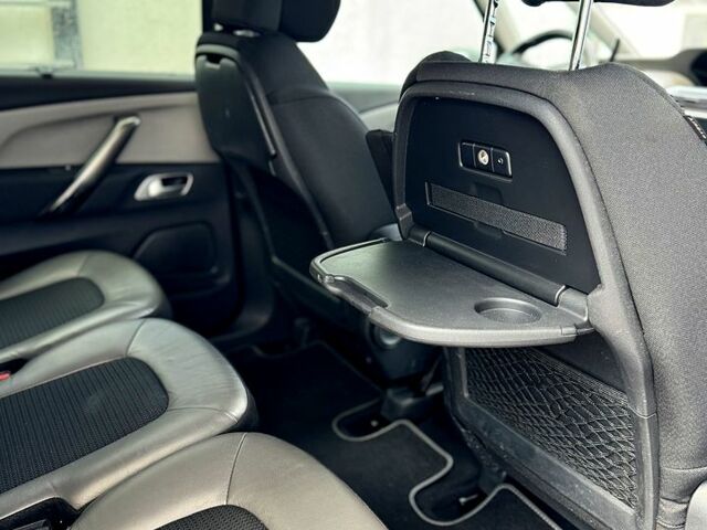 Сірий Сітроен Ц4 Гранд Пікассо, об'ємом двигуна 1.6 л та пробігом 170 тис. км за 13000 $, фото 8 на Automoto.ua