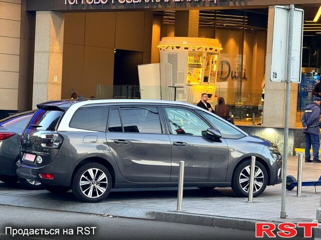 Сірий Сітроен Ц4 Гранд Пікассо, об'ємом двигуна 1.6 л та пробігом 170 тис. км за 13000 $, фото 4 на Automoto.ua