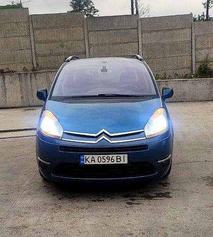 Синий Ситроен Ц4 Гранд Пикассо, объемом двигателя 1.6 л и пробегом 256 тыс. км за 6500 $, фото 1 на Automoto.ua