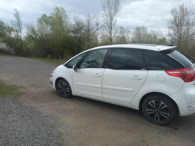 Ситроен С4 Пикассо 2008 в Чопе на Automoto.ua Белый Ситроен С4 Пикассо, объемом двигателя 2 л и пробегом 260 тыс. км за 6500 $, фото 1 на Automoto.ua