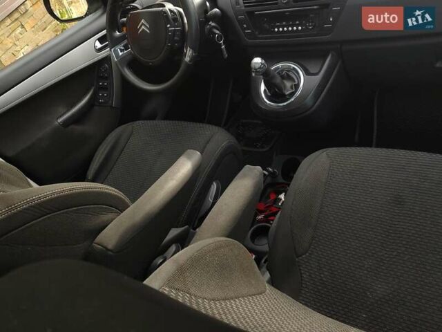 Білий Сітроен С4 Пікассо, об'ємом двигуна 1.6 л та пробігом 240 тис. км за 5550 $, фото 28 на Automoto.ua