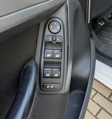 Білий Сітроен С4 Пікассо, об'ємом двигуна 1.6 л та пробігом 216 тис. км за 5700 $, фото 18 на Automoto.ua