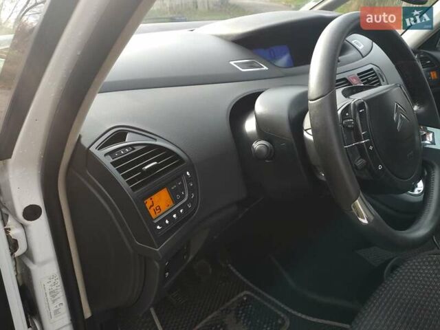 Білий Сітроен С4 Пікассо, об'ємом двигуна 1.6 л та пробігом 240 тис. км за 5550 $, фото 21 на Automoto.ua