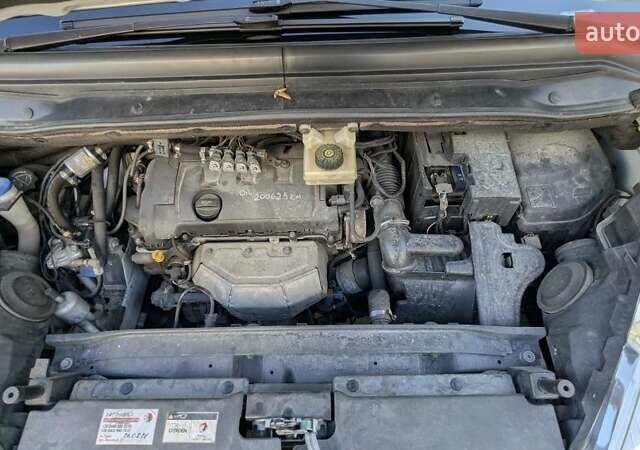 Білий Сітроен С4 Пікассо, об'ємом двигуна 1.6 л та пробігом 216 тис. км за 5700 $, фото 22 на Automoto.ua