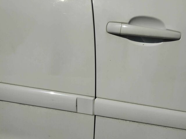 Білий Сітроен С4 Пікассо, об'ємом двигуна 1.6 л та пробігом 199 тис. км за 4999 $, фото 11 на Automoto.ua