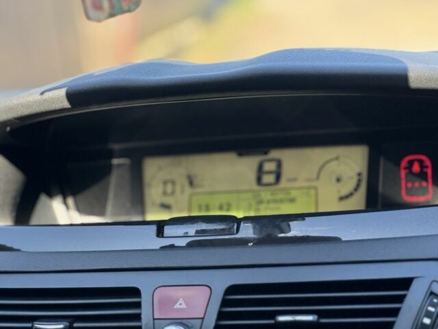 Белый Ситроен С4 Пикассо, объемом двигателя 2 л и пробегом 268 тыс. км за 8300 $, фото 22 на Automoto.ua