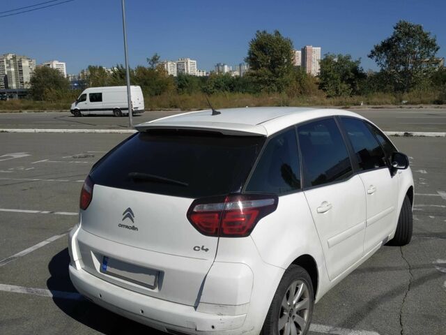 Білий Сітроен С4 Пікассо, об'ємом двигуна 1.6 л та пробігом 199 тис. км за 4999 $, фото 7 на Automoto.ua