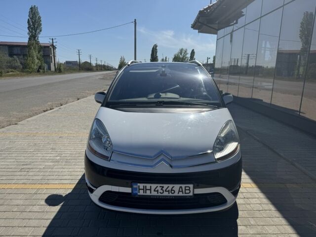 Белый Ситроен С4 Пикассо, объемом двигателя 2 л и пробегом 268 тыс. км за 8300 $, фото 6 на Automoto.ua