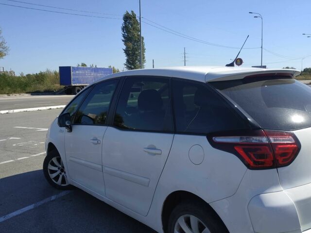 Білий Сітроен С4 Пікассо, об'ємом двигуна 1.6 л та пробігом 199 тис. км за 4999 $, фото 5 на Automoto.ua