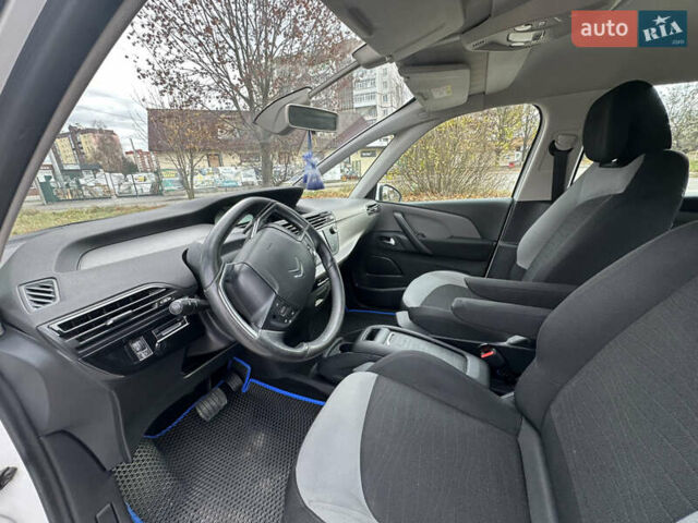 Білий Сітроен С4 Пікассо, об'ємом двигуна 1.56 л та пробігом 286 тис. км за 8300 $, фото 10 на Automoto.ua