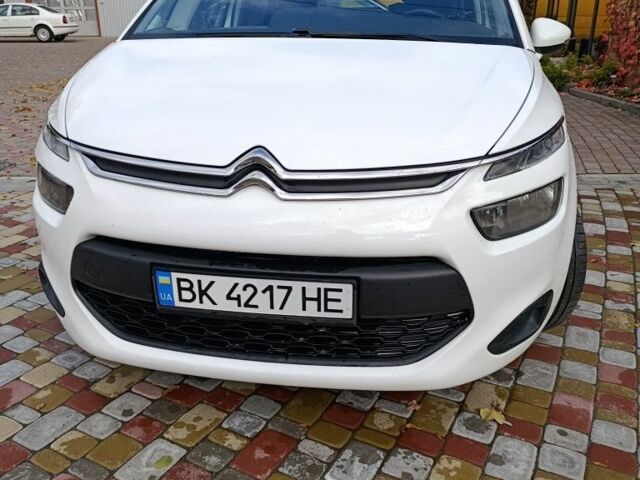 Сітроен С4 Пікассо 2013 у Костополе на Automoto.ua Білий Сітроен С4 Пікассо, об'ємом двигуна 1.6 л та пробігом 211 тис. км за 8150 $, фото 1 на Automoto.ua