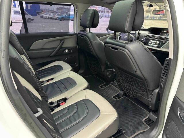 Белый Ситроен С4 Пикассо, объемом двигателя 2 л и пробегом 293 тыс. км за 11499 $, фото 16 на Automoto.ua