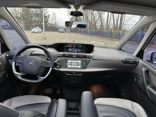 Белый Ситроен С4 Пикассо, объемом двигателя 2 л и пробегом 293 тыс. км за 11499 $, фото 8 на Automoto.ua