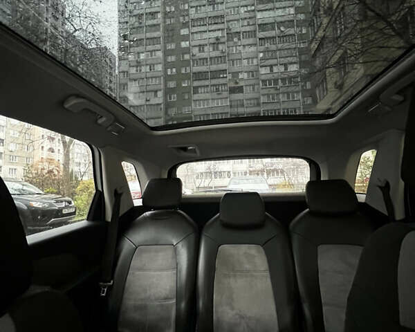 Белый Ситроен С4 Пикассо, объемом двигателя 1.56 л и пробегом 345 тыс. км за 9200 $, фото 12 на Automoto.ua