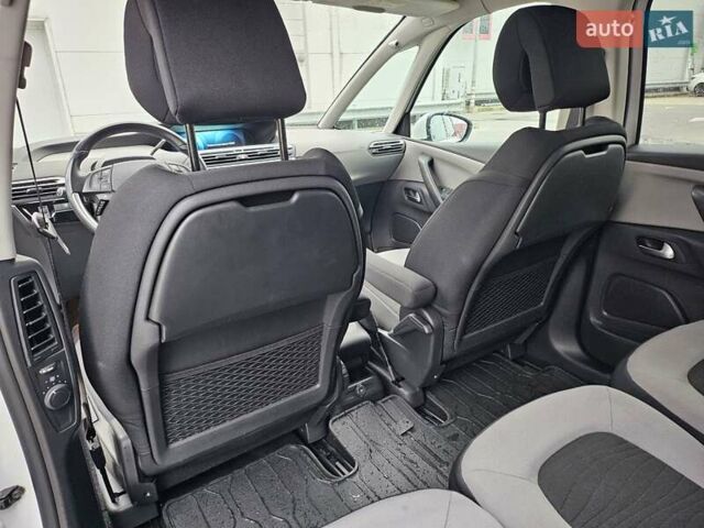 Белый Ситроен С4 Пикассо, объемом двигателя 1.56 л и пробегом 119 тыс. км за 12600 $, фото 17 на Automoto.ua