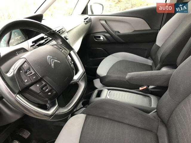 Белый Ситроен С4 Пикассо, объемом двигателя 1.6 л и пробегом 165 тыс. км за 9990 $, фото 37 на Automoto.ua