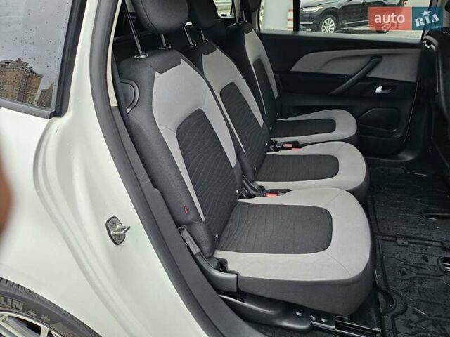 Белый Ситроен С4 Пикассо, объемом двигателя 1.56 л и пробегом 119 тыс. км за 12600 $, фото 13 на Automoto.ua