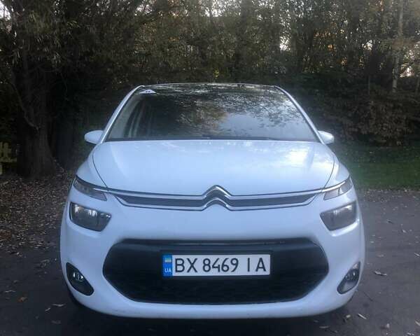 Сітроен С4 Пікассо 2016 у Хмельницькому на Automoto.ua Білий Сітроен С4 Пікассо, об'ємом двигуна 1.56 л та пробігом 154 тис. км за 10599 $, фото 35 на Automoto.ua