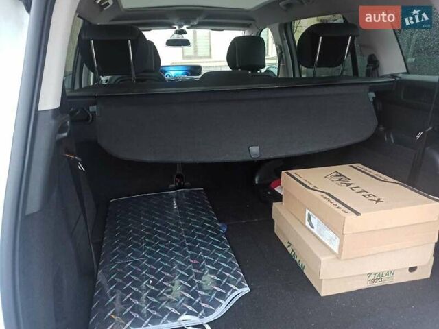 Белый Ситроен С4 Пикассо, объемом двигателя 1.56 л и пробегом 206 тыс. км за 14000 $, фото 14 на Automoto.ua