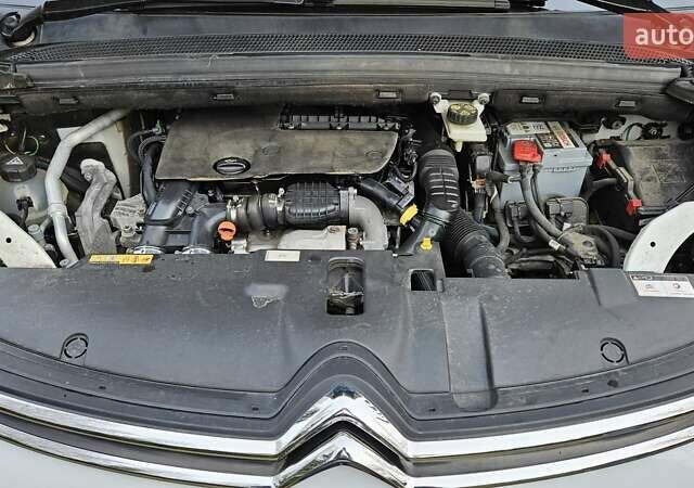 Белый Ситроен С4 Пикассо, объемом двигателя 1.6 л и пробегом 235 тыс. км за 13790 $, фото 48 на Automoto.ua