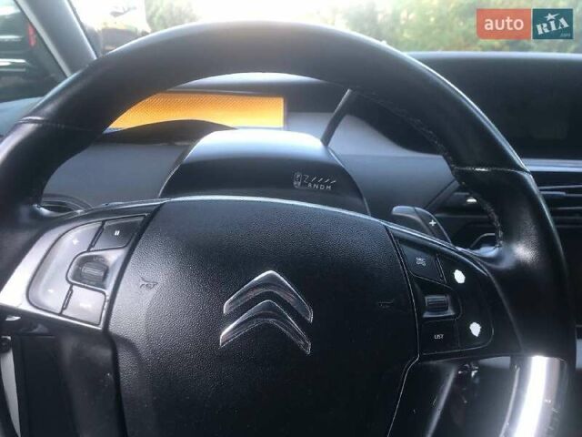 Сітроен С4 Пікассо 2016 у Хмельницькому на Automoto.ua Білий Сітроен С4 Пікассо, об'ємом двигуна 1.56 л та пробігом 154 тис. км за 10599 $, фото 8 на Automoto.ua