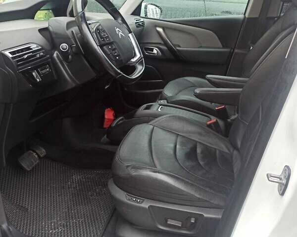 Белый Ситроен С4 Пикассо, объемом двигателя 1.56 л и пробегом 206 тыс. км за 14000 $, фото 4 на Automoto.ua