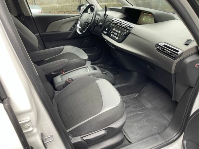 Белый Ситроен С4 Пикассо, объемом двигателя 1.6 л и пробегом 154 тыс. км за 11500 $, фото 14 на Automoto.ua