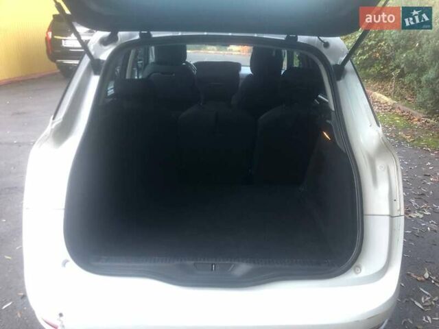 Сітроен С4 Пікассо 2016 у Хмельницькому на Automoto.ua Білий Сітроен С4 Пікассо, об'ємом двигуна 1.56 л та пробігом 154 тис. км за 10599 $, фото 20 на Automoto.ua