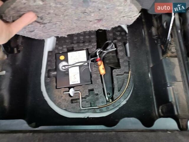 Білий Сітроен С4 Пікассо, об'ємом двигуна 1.56 л та пробігом 260 тис. км за 6200 $, фото 11 на Automoto.ua