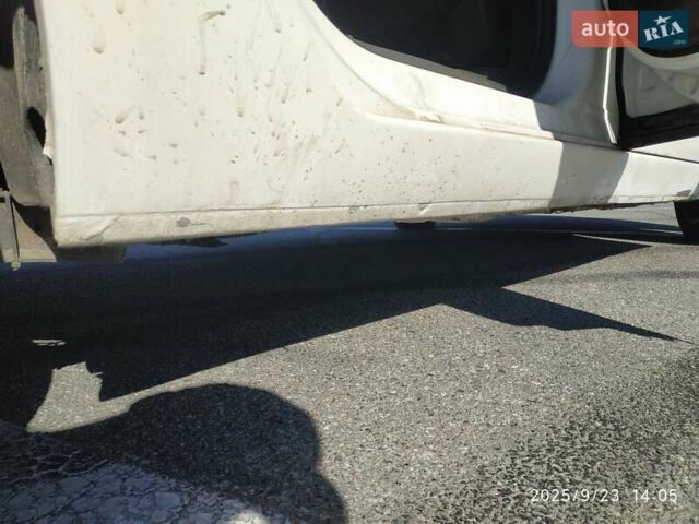 Білий Сітроен С4 Пікассо, об'ємом двигуна 1.6 л та пробігом 199 тис. км за 5200 $, фото 37 на Automoto.ua