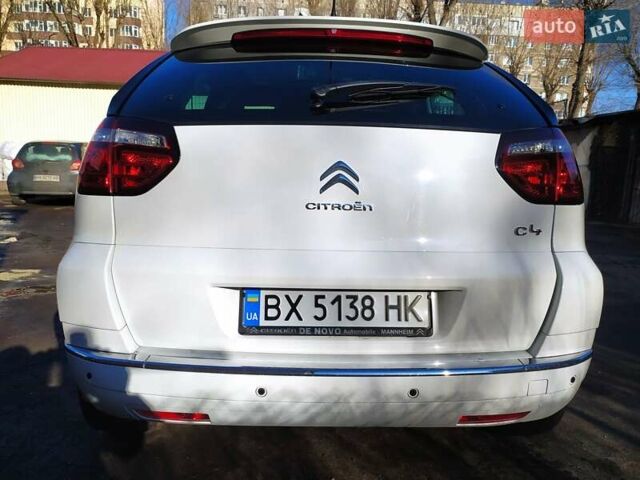 Белый Ситроен С4 Пикассо, объемом двигателя 1.56 л и пробегом 180 тыс. км за 6400 $, фото 17 на Automoto.ua