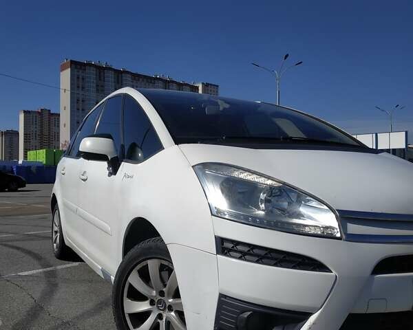 Білий Сітроен С4 Пікассо, об'ємом двигуна 1.6 л та пробігом 199 тис. км за 5200 $, фото 2 на Automoto.ua