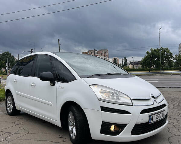 Білий Сітроен С4 Пікассо, об'ємом двигуна 1.6 л та пробігом 184 тис. км за 4700 $, фото 1 на Automoto.ua