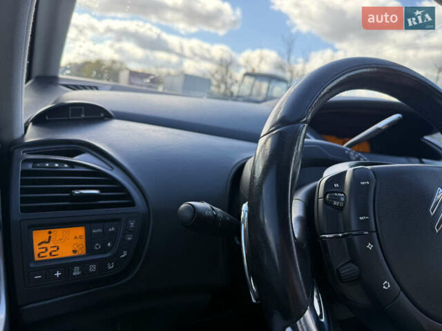 Білий Сітроен С4 Пікассо, об'ємом двигуна 1.6 л та пробігом 185 тис. км за 6200 $, фото 19 на Automoto.ua