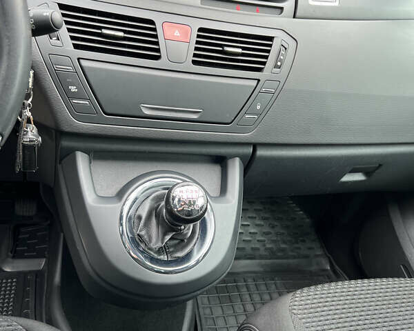 Белый Ситроен С4 Пикассо, объемом двигателя 1.6 л и пробегом 194 тыс. км за 7300 $, фото 15 на Automoto.ua