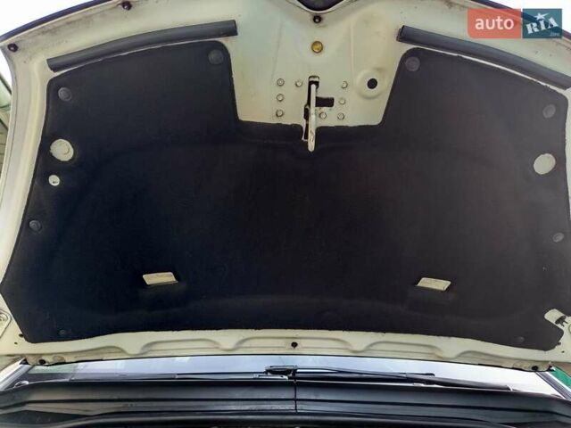 Белый Ситроен С4 Пикассо, объемом двигателя 1.56 л и пробегом 239 тыс. км за 6600 $, фото 13 на Automoto.ua