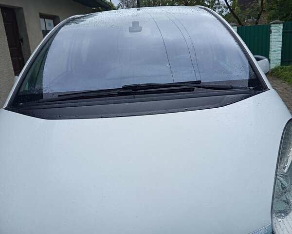 Белый Ситроен С4 Пикассо, объемом двигателя 1.56 л и пробегом 239 тыс. км за 6600 $, фото 2 на Automoto.ua