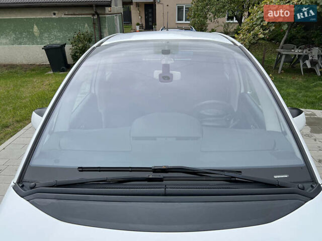 Белый Ситроен С4 Пикассо, объемом двигателя 1.6 л и пробегом 194 тыс. км за 7300 $, фото 9 на Automoto.ua