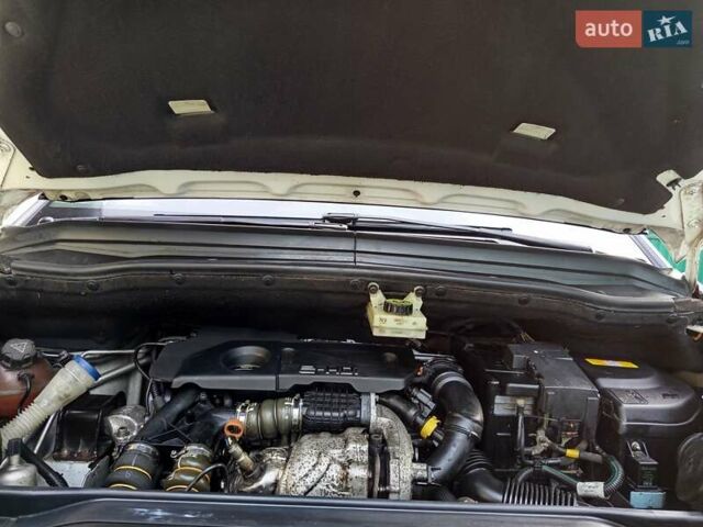 Белый Ситроен С4 Пикассо, объемом двигателя 1.56 л и пробегом 239 тыс. км за 6600 $, фото 6 на Automoto.ua