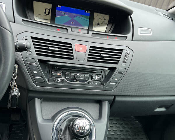 Белый Ситроен С4 Пикассо, объемом двигателя 1.6 л и пробегом 194 тыс. км за 7300 $, фото 16 на Automoto.ua