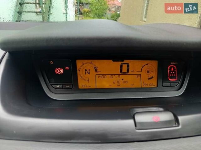 Белый Ситроен С4 Пикассо, объемом двигателя 1.56 л и пробегом 239 тыс. км за 6600 $, фото 28 на Automoto.ua