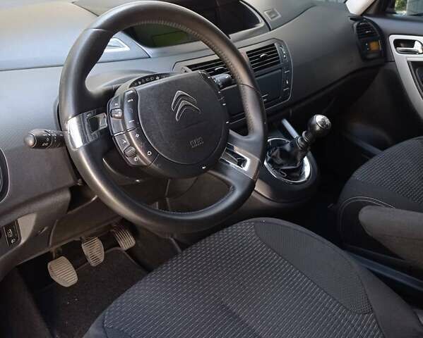 Ситроен С4 Пикассо 2012 в Казатине на Automoto.ua Белый Ситроен С4 Пикассо, объемом двигателя 1.6 л и пробегом 234 тыс. км за 6700 $, фото 2 на Automoto.ua