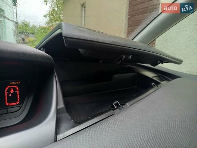 Белый Ситроен С4 Пикассо, объемом двигателя 1.56 л и пробегом 239 тыс. км за 6600 $, фото 18 на Automoto.ua